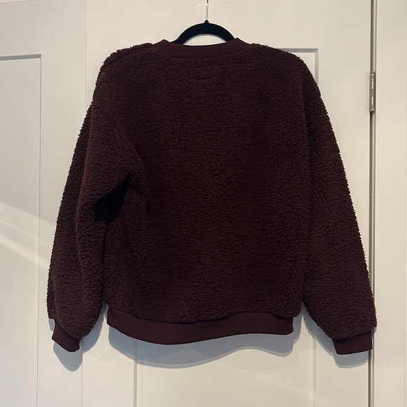 American Eagle Sherpa Plush Eggplant CrewNeck Sweater Size S - Picture 6 of 6